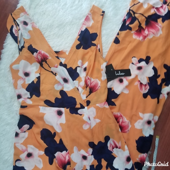 NEW LULU'S Floral print Tie-back wide-open jum… - Picture 2 of 14